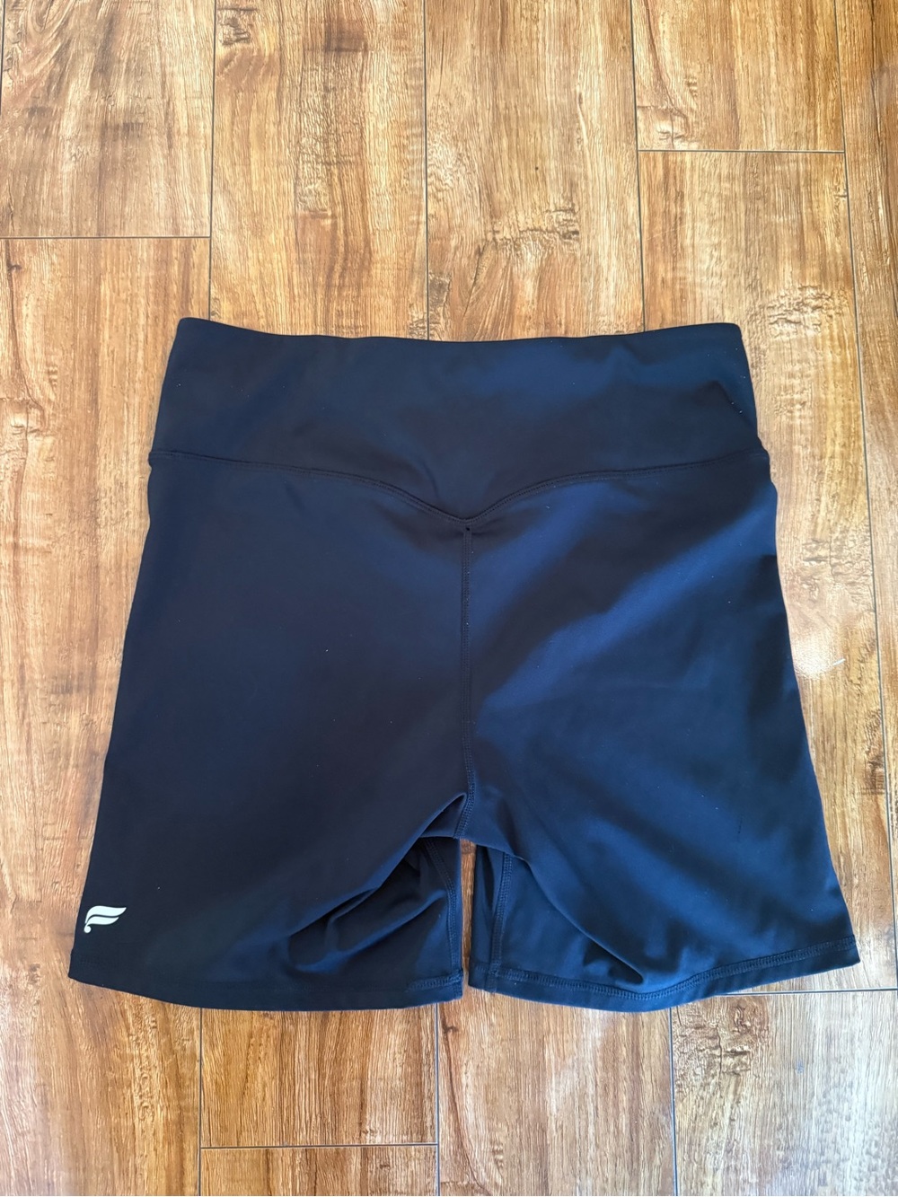 FABLETICS Women’s Black High Waist Athletic Bike Shorts Size Medium - Picture 4 of 5